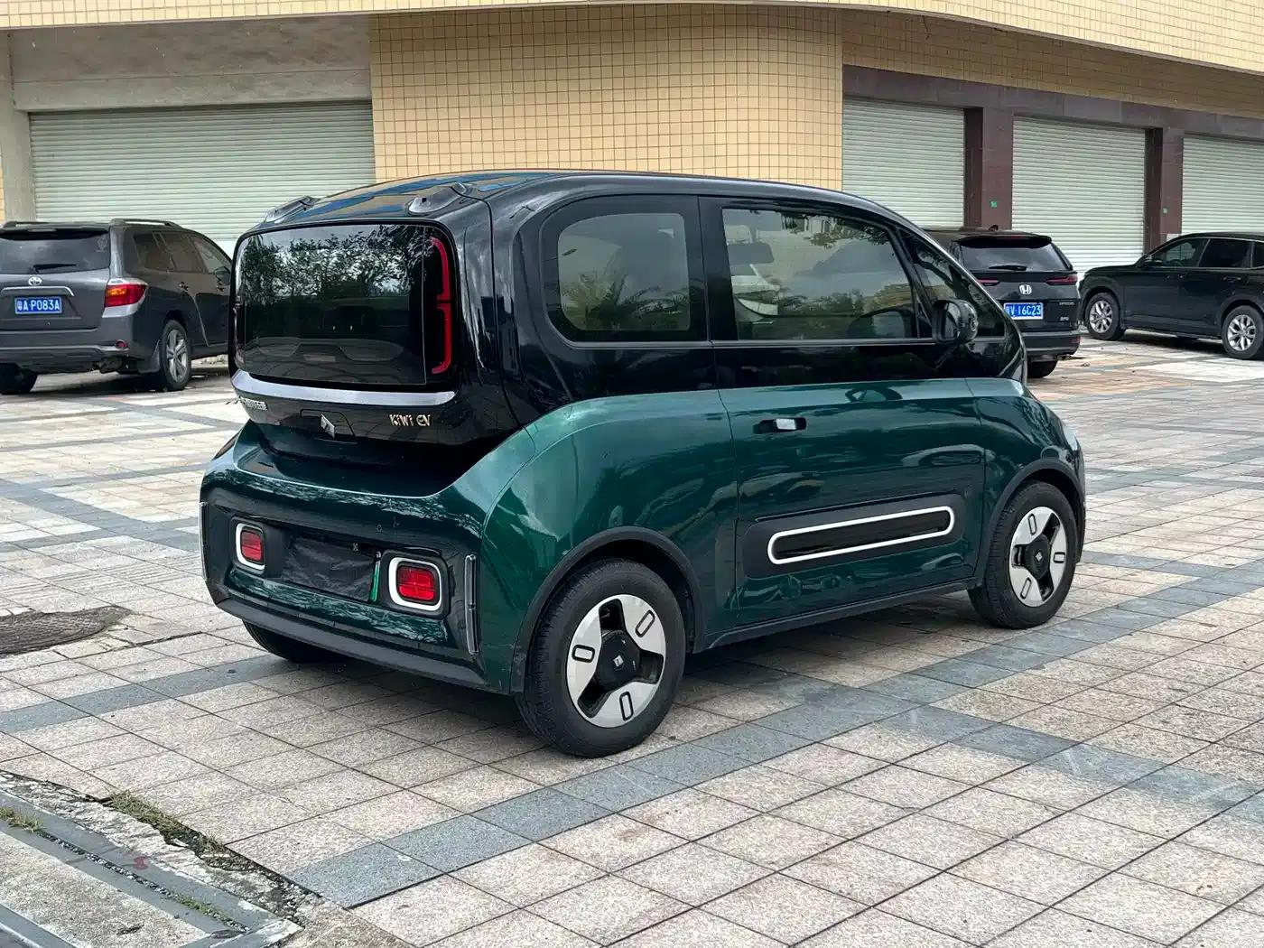 Baojun KiWi EV 2021 Artist Edition Lithium Iron Phosphate — миниатюра 7