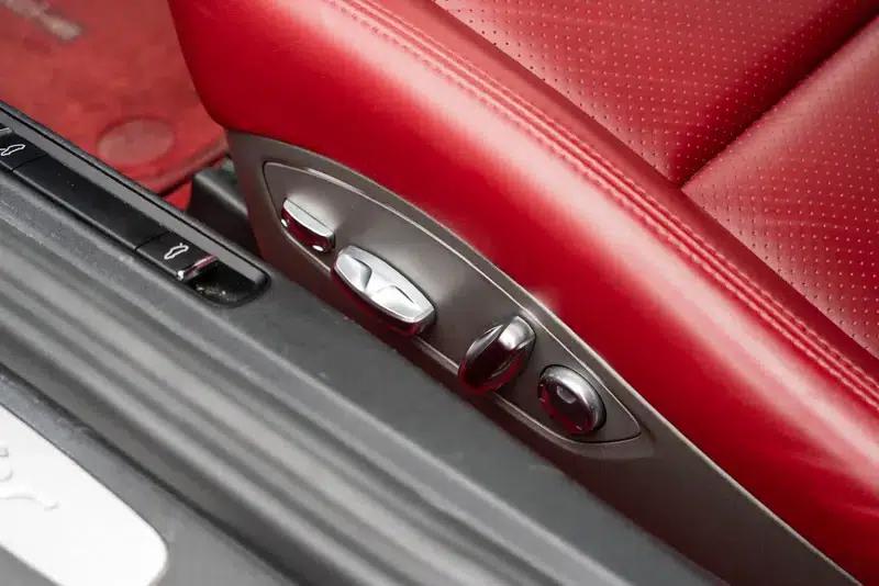 2020 Porsche 718 Boxster 2.0T — миниатюра 26