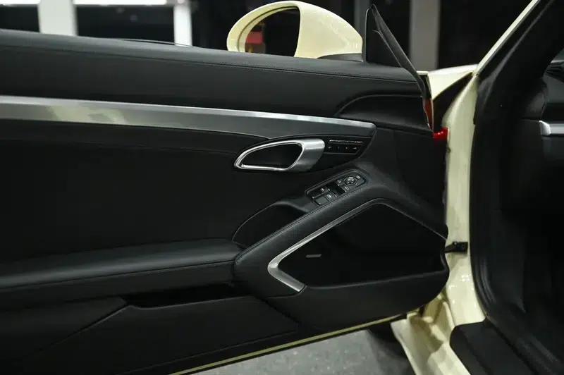 2018 Porsche 718 Boxster 2.0T — миниатюра 6