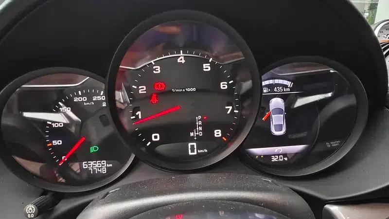 Porsche 718 Cayman 2016 2.0T — миниатюра 10