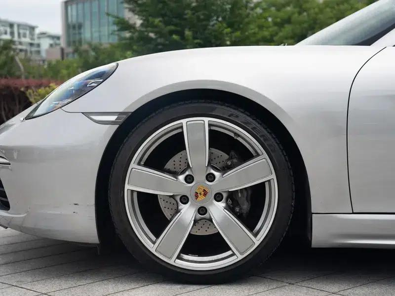 Porsche 718 Cayman 2020 2.0T — миниатюра 7