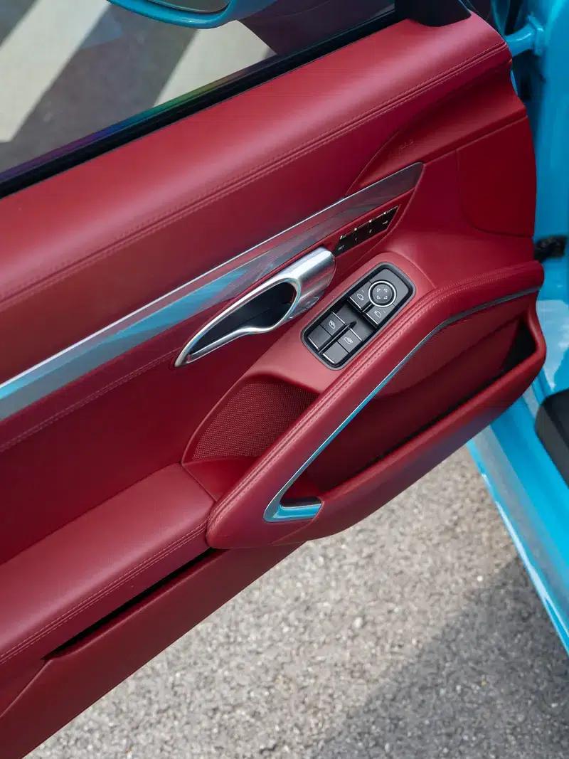 Porsche 718 Cayman 2018 2.0T — миниатюра 12