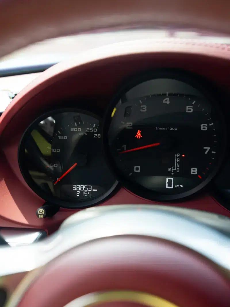 Porsche 718 Cayman 2018 2.0T — миниатюра 13