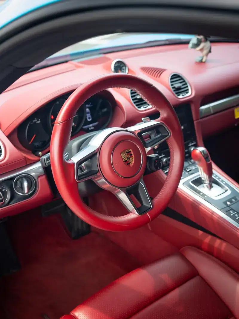 Porsche 718 Cayman 2018 2.0T — миниатюра 14