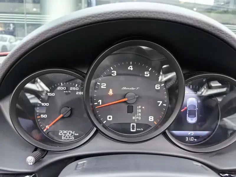 2023 Porsche 718 Boxster T — миниатюра 18