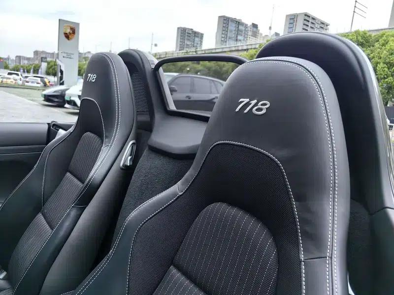 2023 Porsche 718 Boxster T — миниатюра 25