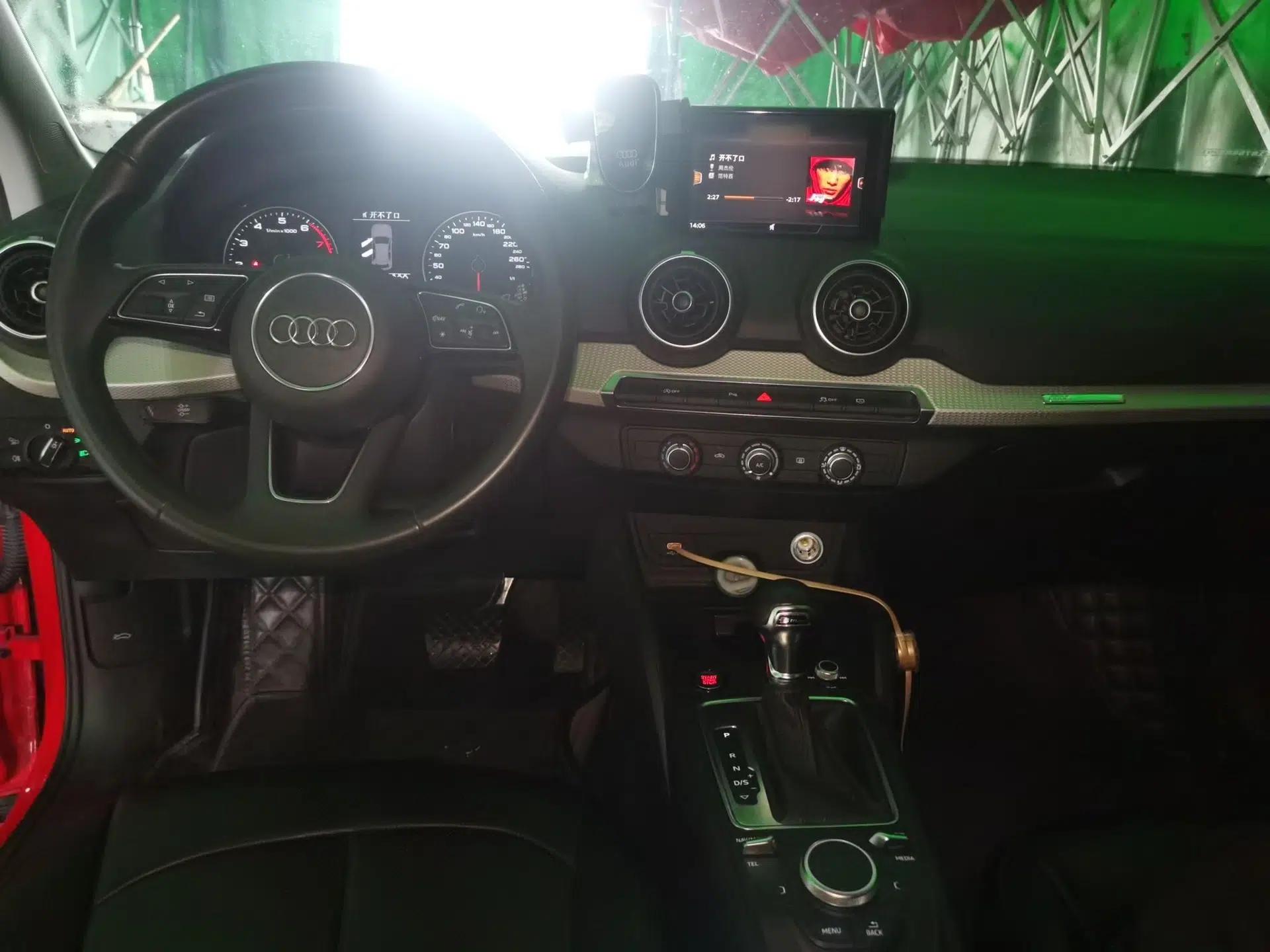 Audi Q2L 2020 35 TFSI Ambition Dynamic Edition — миниатюра 9