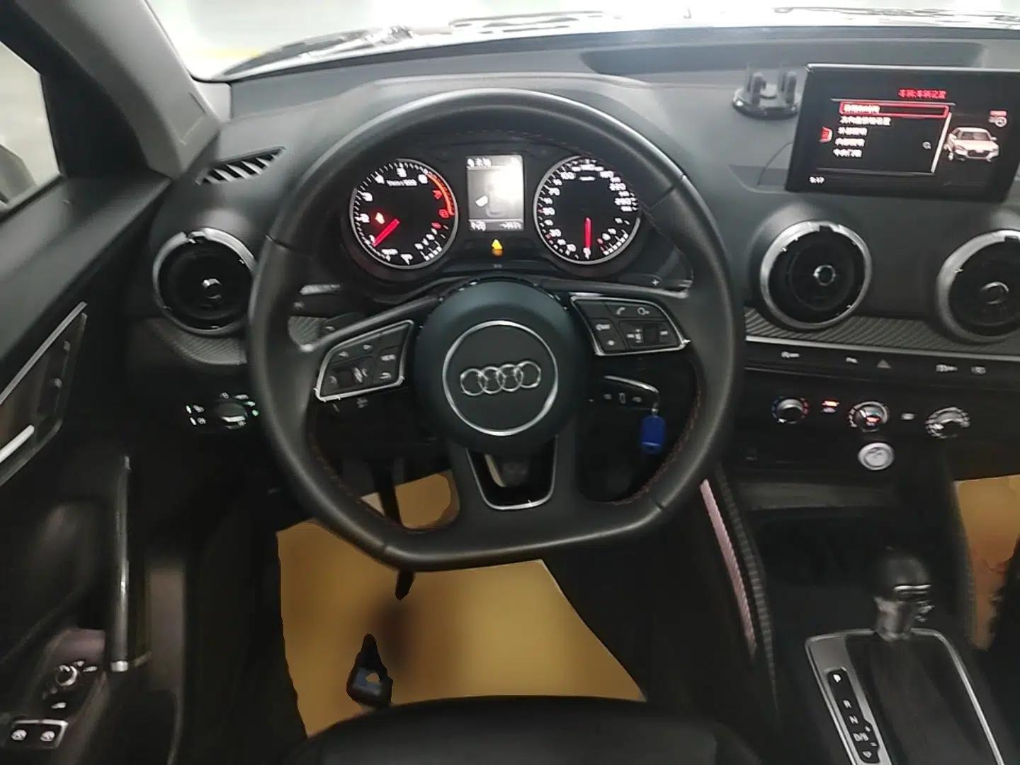 Audi Q2L 2022 35 TFSI Progressive Dynamic Edition — миниатюра 13