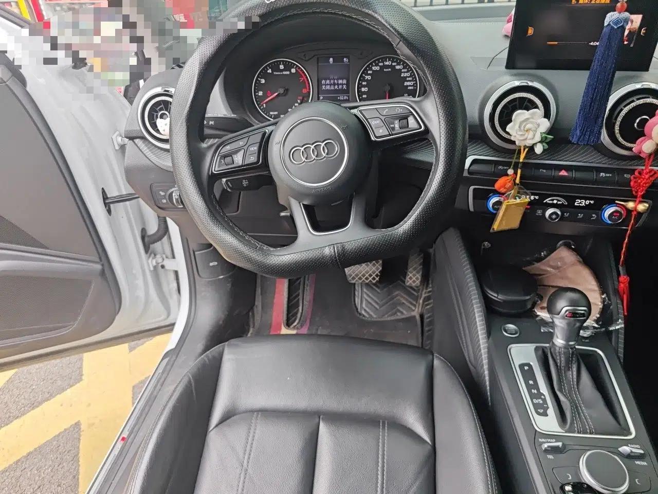 Audi Q2L 2022 35 TFSI Fashion Dynamic Model — миниатюра 10
