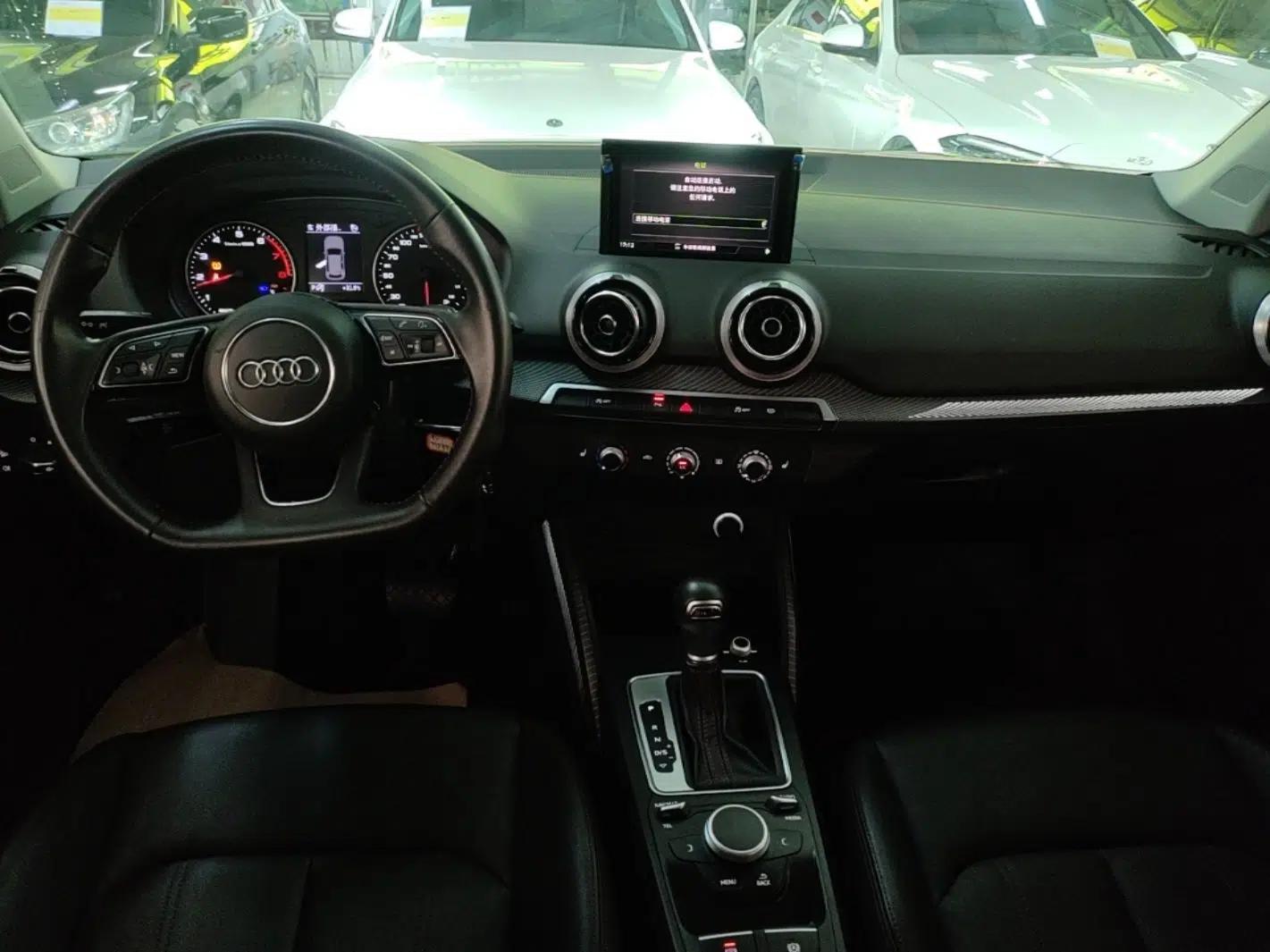 Audi Q2L 2022 35 TFSI Progressive Dynamic Edition — миниатюра 12