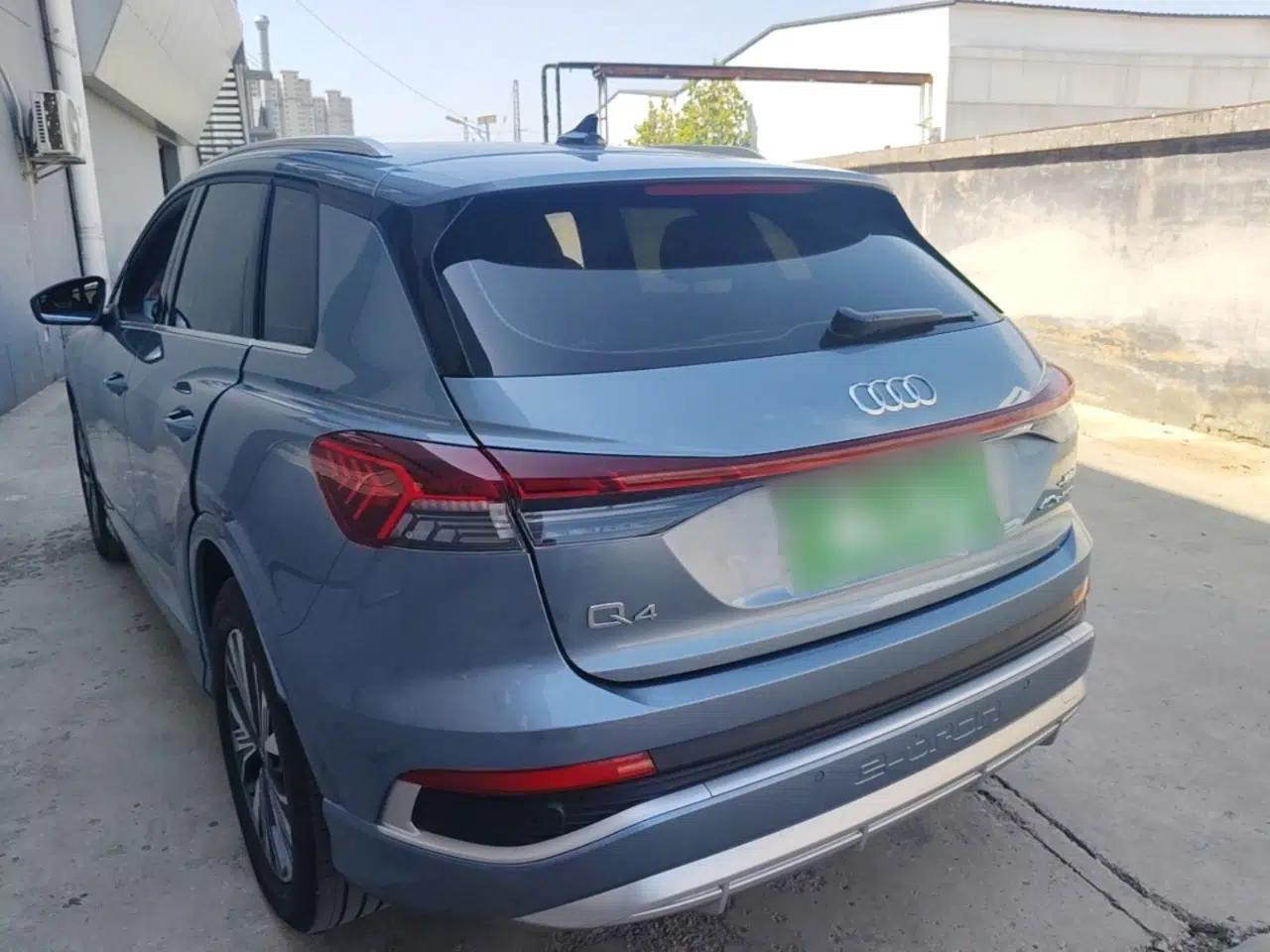 Audi Q4 e-tron 2022 40 e-tron Adventure Edition — миниатюра 4