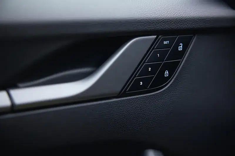 2022 Porsche 911 Carrera 3.0T — миниатюра 16