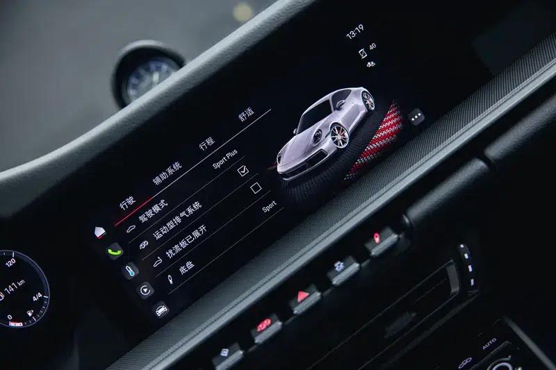 2022 Porsche 911 Carrera 3.0T — миниатюра 22