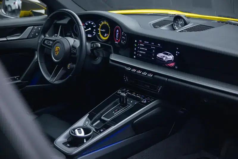 2022 Porsche 911 Carrera 3.0T — миниатюра 29
