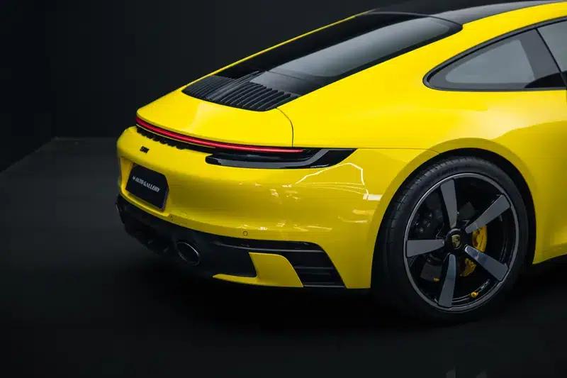 2022 Porsche 911 Carrera 3.0T — миниатюра 10