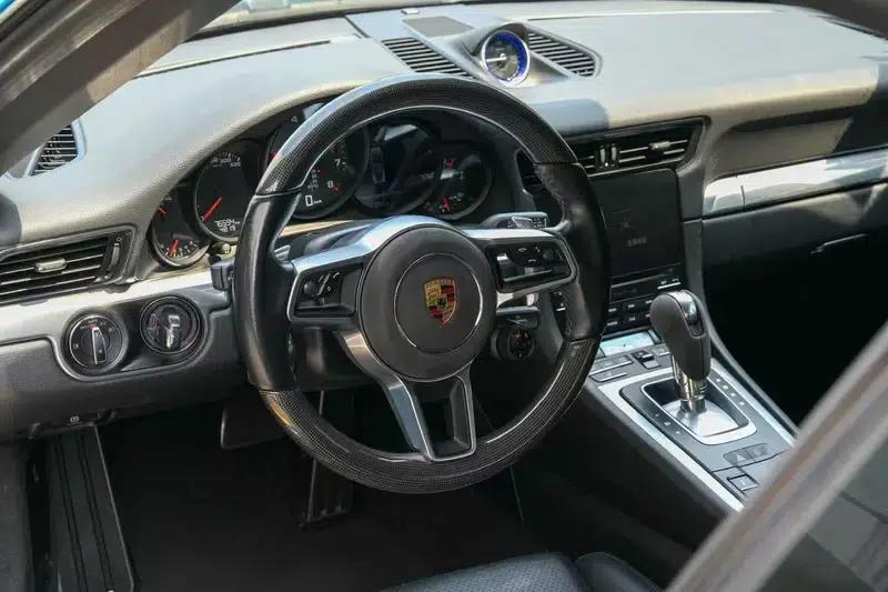 2017 Porsche 911 Carrera GTS 3.0T — миниатюра 7