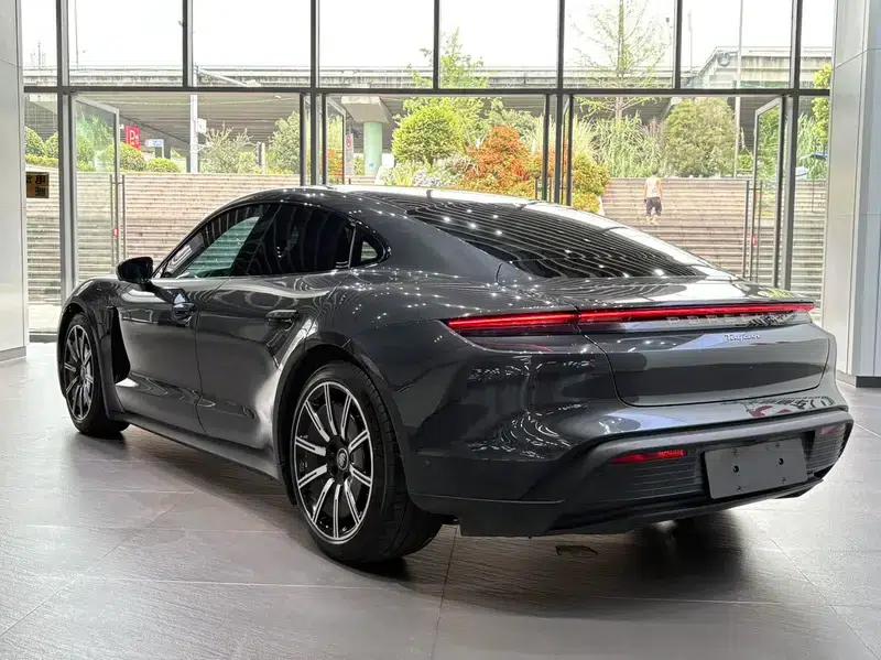 2022 Taycan Facelift — миниатюра 5