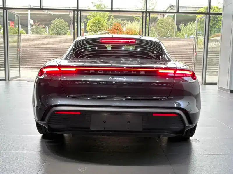 2022 Taycan Facelift — миниатюра 6