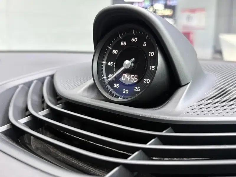 2022 Taycan Facelift — миниатюра 8