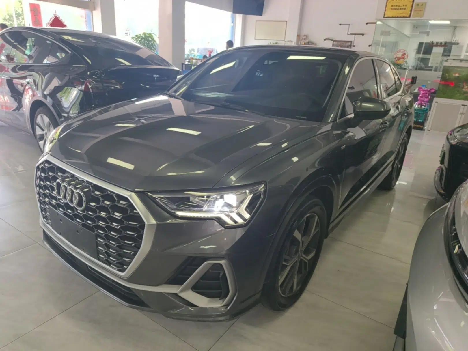 Audi Q3 Sportback 2020 40 TFSI Fashion Model — миниатюра 1