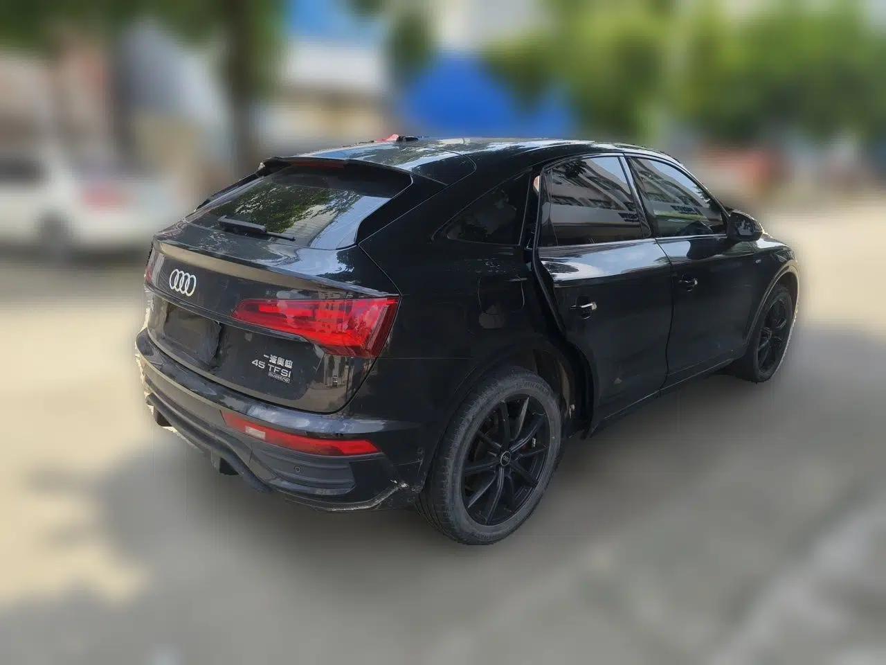 Audi Q5L Sportback 2022 45 TFSI Prestige Edition — миниатюра 6