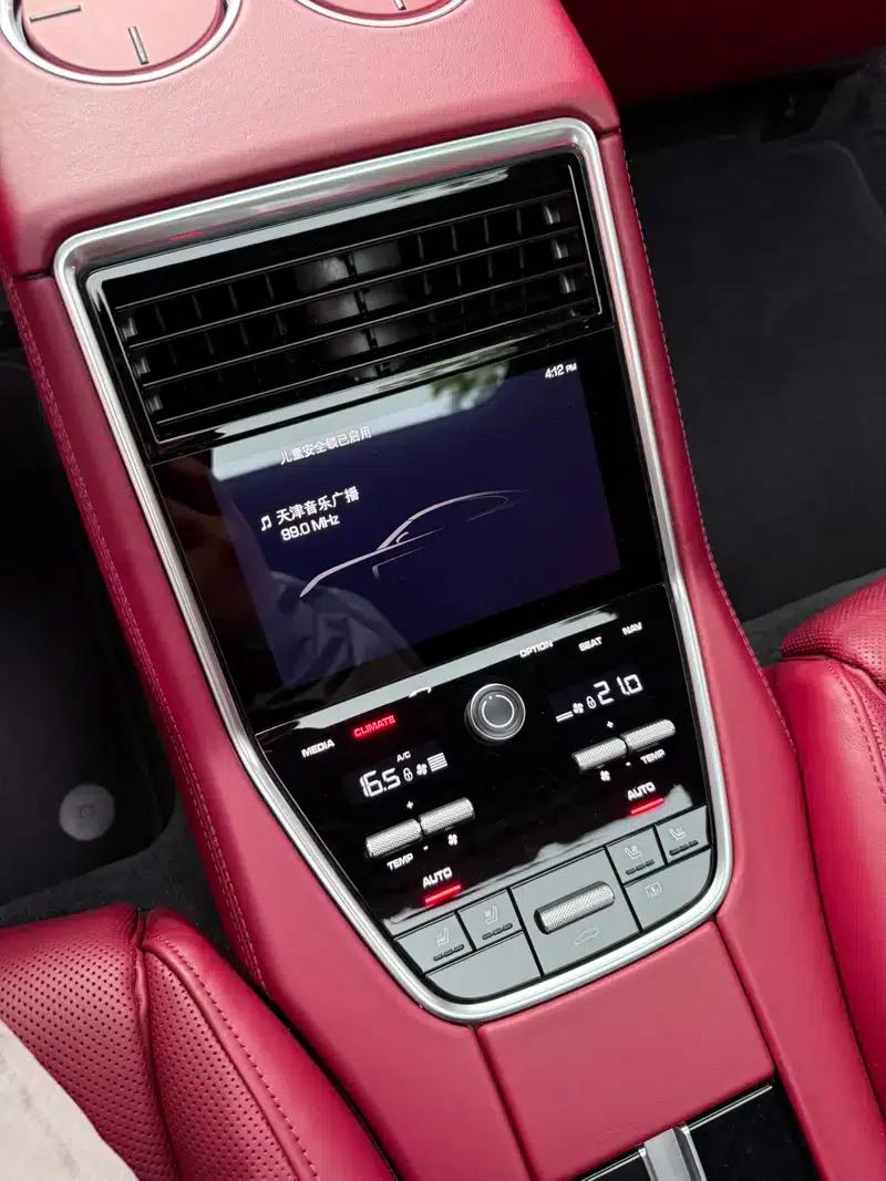 2017 Panamera E-Hybrid, Panamera 4 E-Hybrid Executive Long Wheelbase 2.9T — миниатюра 11