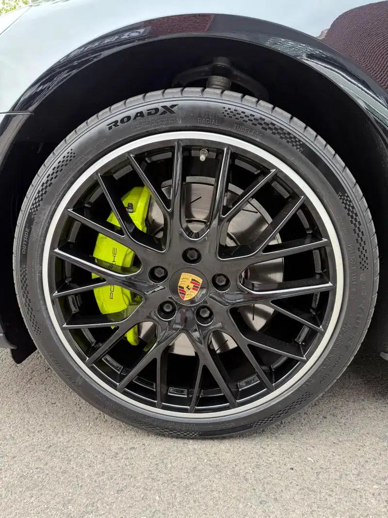 2017 Panamera E-Hybrid, Panamera 4 E-Hybrid Executive Long Wheelbase 2.9T — миниатюра 10