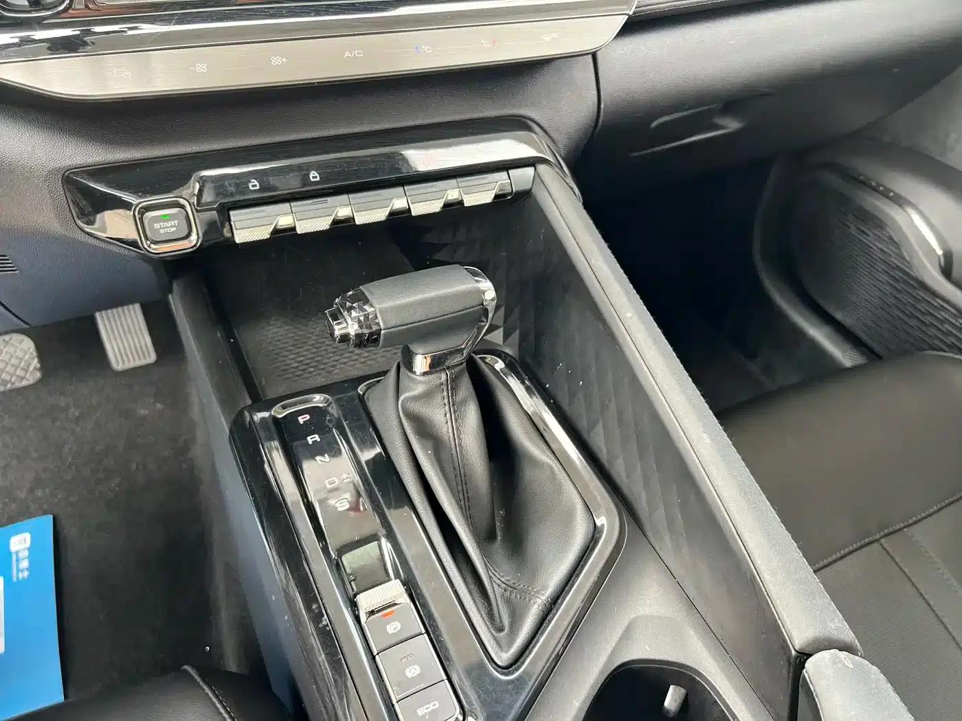 Baojun Valli 2021 1.5T Nagqu Fanxing CVT Flagship Edition — миниатюра 14