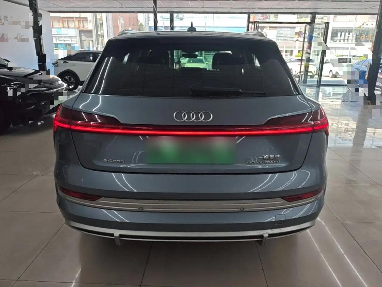 Audi e-tron 2021 50 quattro Prestige Edition — миниатюра 5