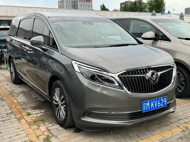 Buick GL8 2018 ES 28T Flagship Edition (China VI Emission Standard) — миниатюра 2