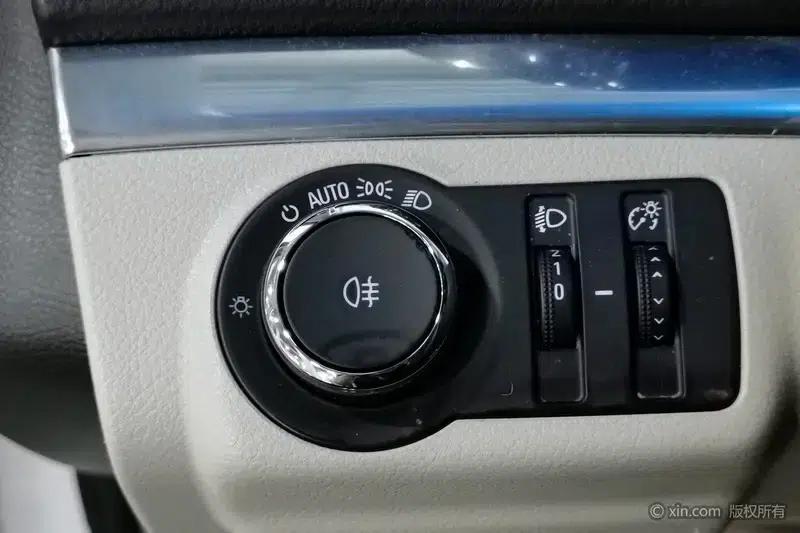 Buick GL8 2022 Land Business Class 652T Premium — миниатюра 16