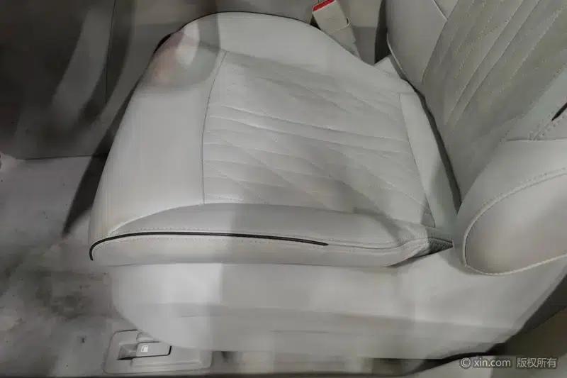 Buick GL8 2022 Land Business Class 652T Premium — миниатюра 18