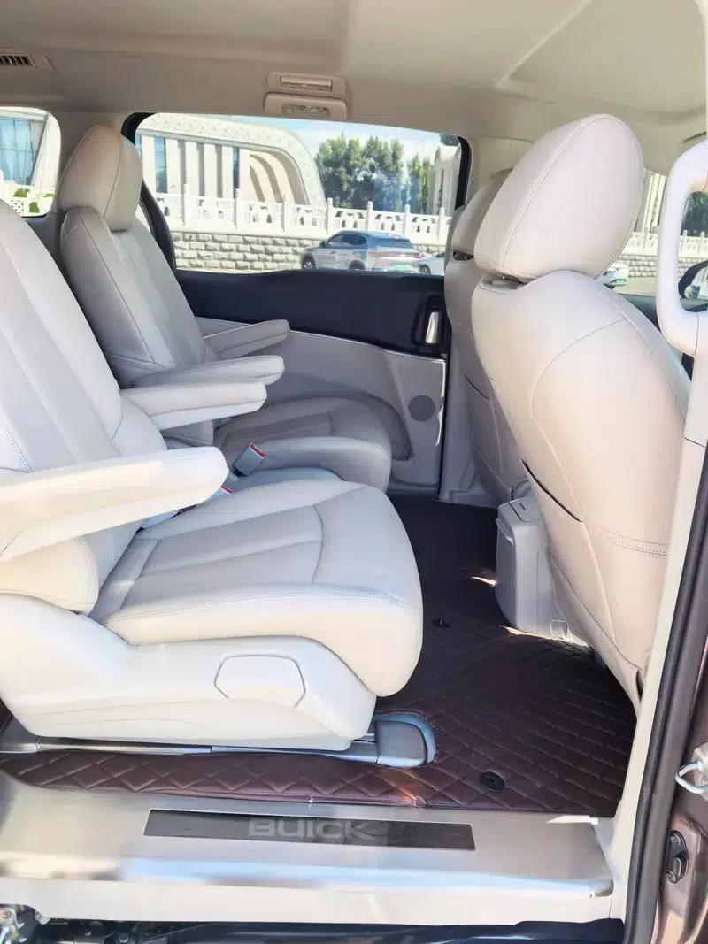 Buick GL8 2022 Facelift Land Business Class 2.0T Smart Edition — миниатюра 6