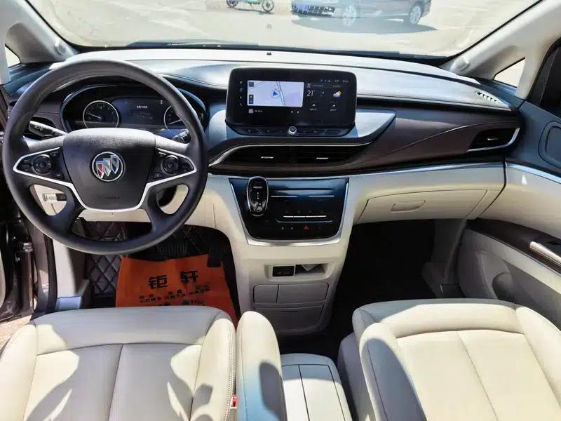 Buick GL8 2022 Facelift Land Business Class 2.0T Smart Edition — миниатюра 8