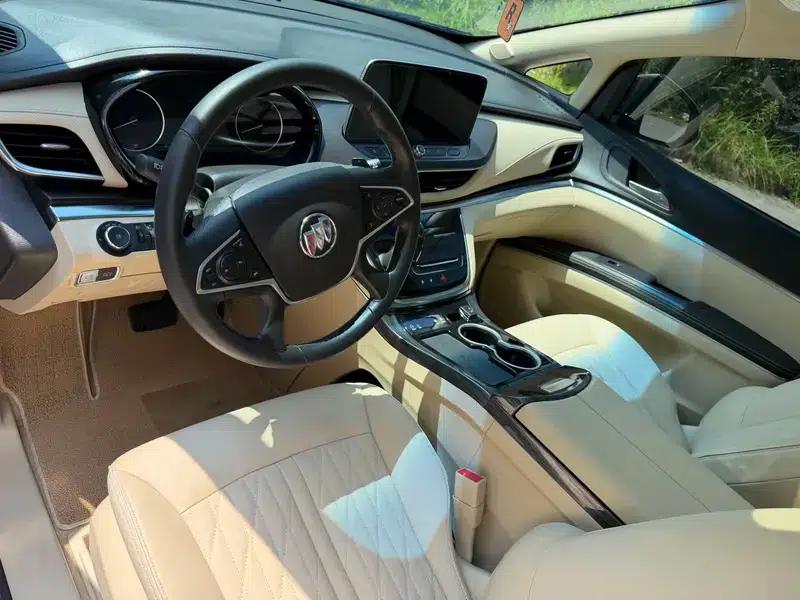 Buick GL8 2023 Land Business Class 2.0T Luxury Edition — миниатюра 11