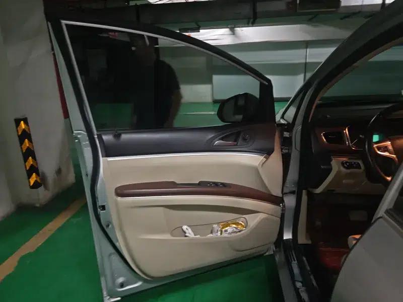 Buick GL8 2018 28T Luxury Edition (China VI Emission Standard) — миниатюра 17