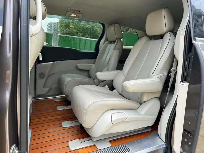 Buick GL8 2020 Land Business Class 652T Luxury — миниатюра 16