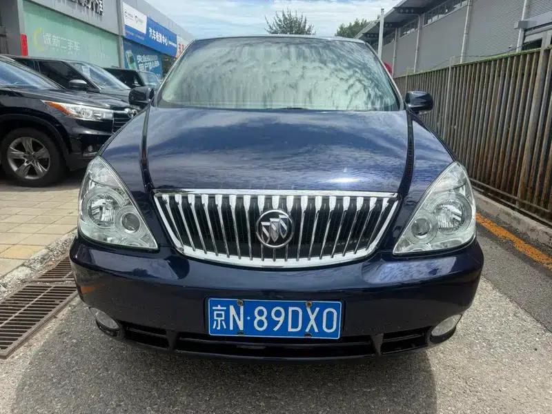 Buick GL8 2014 2.4L Executive Edition — миниатюра 2