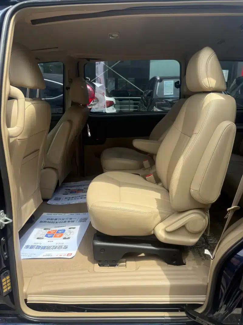 Buick GL8 2014 2.4L Executive Edition — миниатюра 9