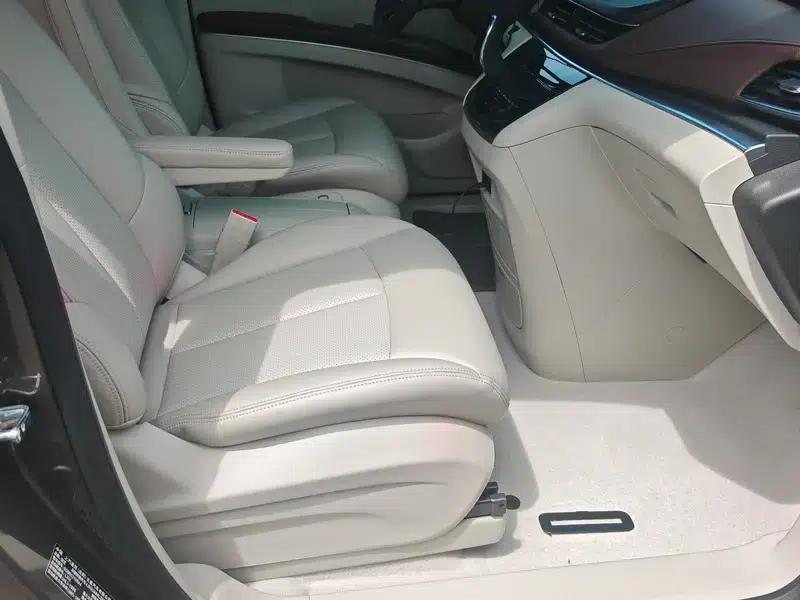 Buick GL8 2022 Facelift Land Business Class 2.0T Smart Edition — миниатюра 12