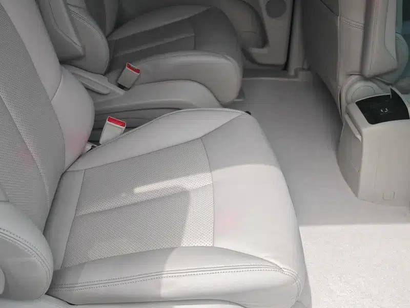 Buick GL8 2022 Facelift Land Business Class 2.0T Smart Edition — миниатюра 5