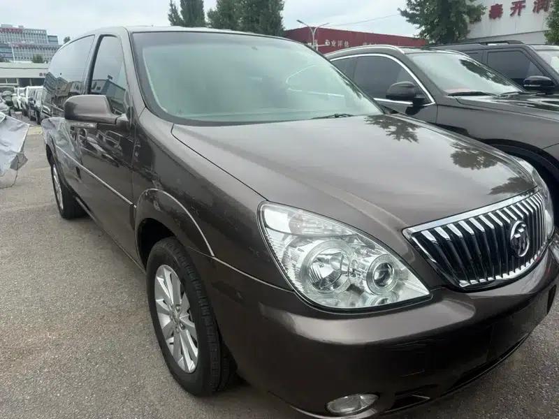 Buick GL8 2014 2.4L Classic Edition — миниатюра 2