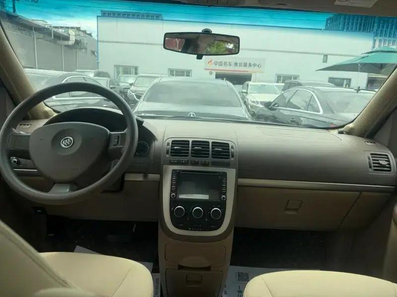 Buick GL8 2014 2.4L Classic Edition — миниатюра 5