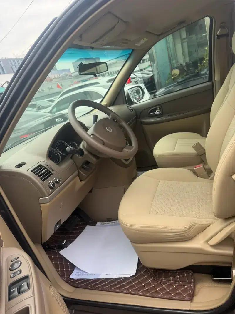 Buick GL8 2014 2.4L Classic Edition — миниатюра 7