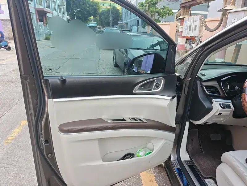 Buick GL8 2020 Land Business Class 652T Luxury — миниатюра 16