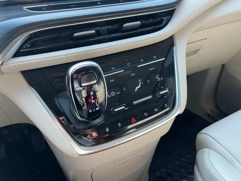 Buick GL8 2023 ES Avantgarde 2.0T Comfort — миниатюра 13