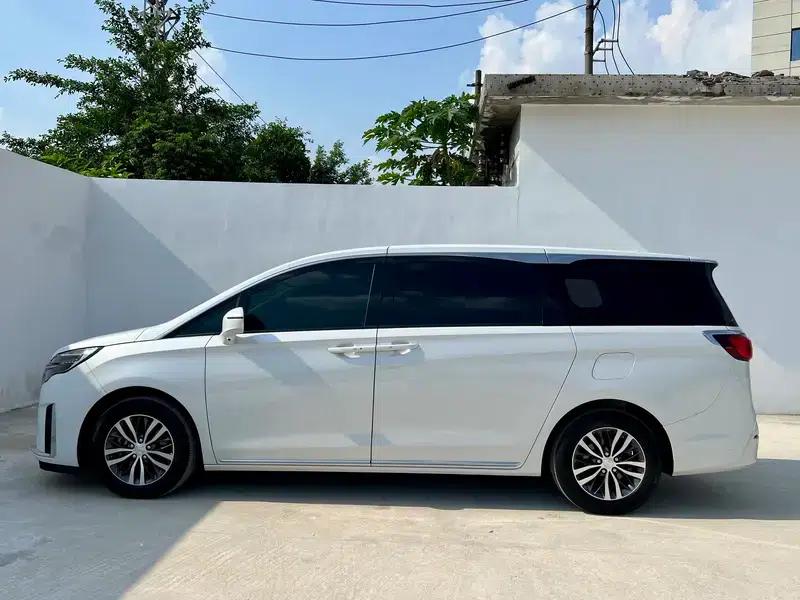 Buick GL8 2023 ES Avantgarde 2.0T Comfort — миниатюра 3