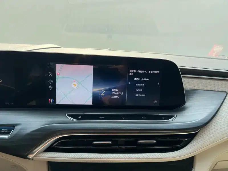 Buick GL8 2023 ES Avantgarde 2.0T Comfort — миниатюра 9