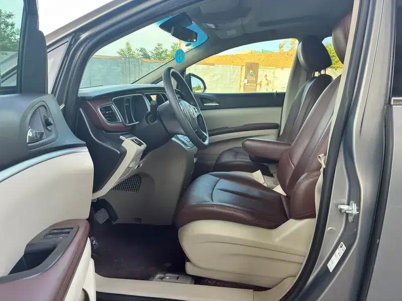 Buick GL8 2018 28T Comfort Model (China VI Emission Standard) — миниатюра 12
