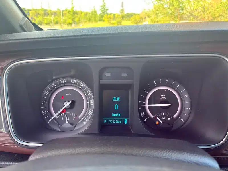 Buick GL8 2018 28T Comfort Model (China VI Emission Standard) — миниатюра 10